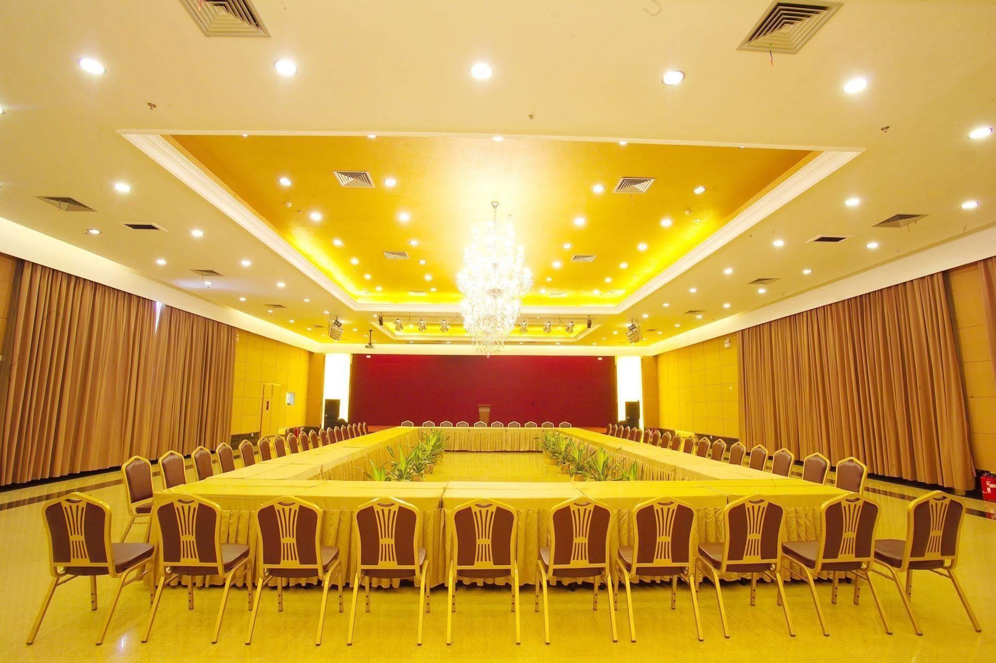 Jinyuan Hotel Wuzhou Exterior photo
